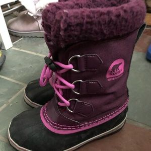 Girls sorel boots